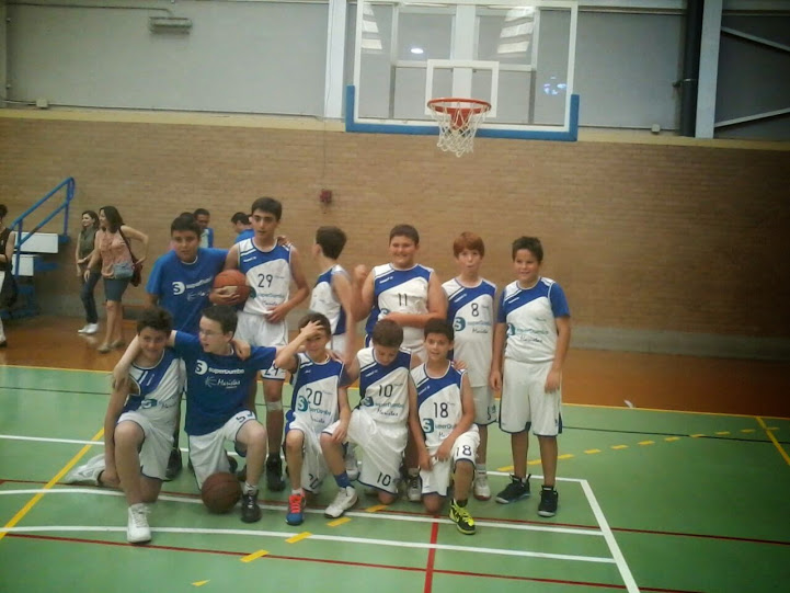 Maristas Fuensanta Campeones  escolares  de baloncesto  alevín local