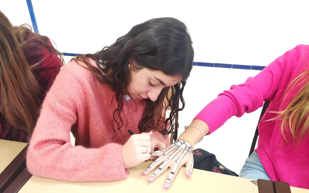 «Body Painting en clase de Anatomía Aplicada