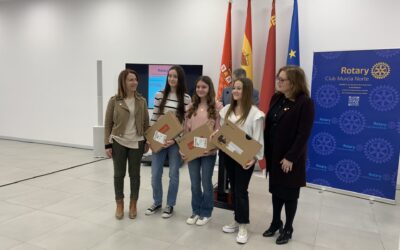 Triunfo de estudiantes de Maristas en la Yincana Rotaria de Murcia