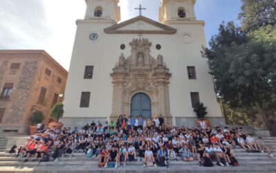 ¡Emotiva peregrinación: Estudiantes de primero de ESO rinden homenaje a la Virgen de la Fuensanta en su santuario!